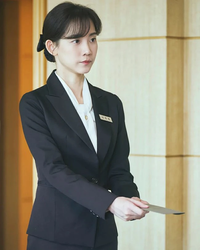 Đẹp như Song Hye Kyo và IU cũng không còn cửa cưa sừng làm nghé