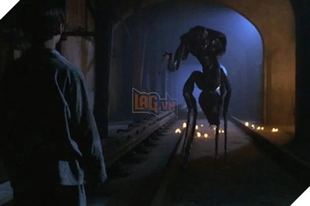 Guillermo Del Toro Kể Lại Lần Nhìn Thấy UFO Năm 14 Tuổi: “Cảm Giác Như Dùng Nấm Ảo Giác”