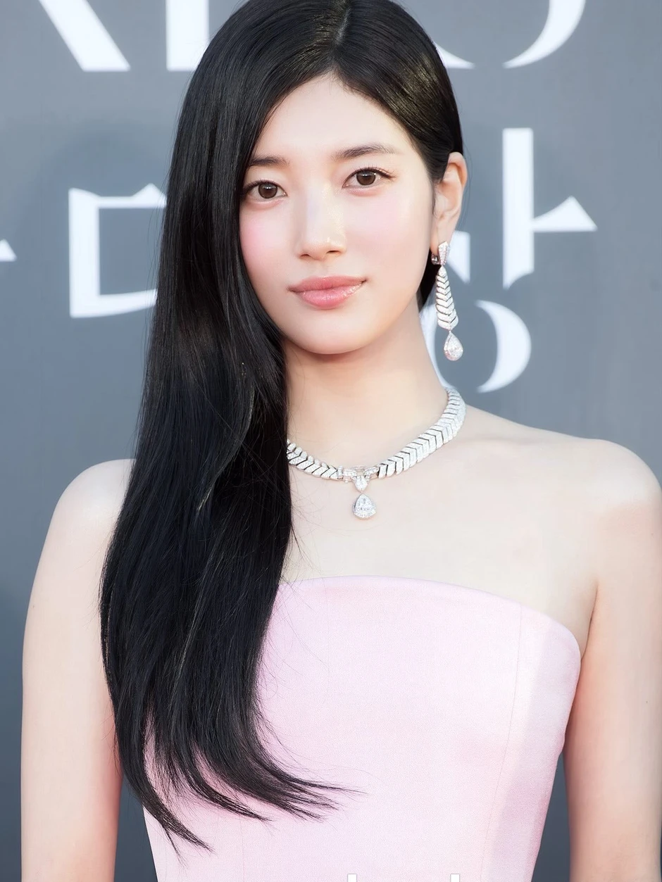 Gương mặt 0 điểm của Suzy Gương mặt 0 điểm của Suzy
