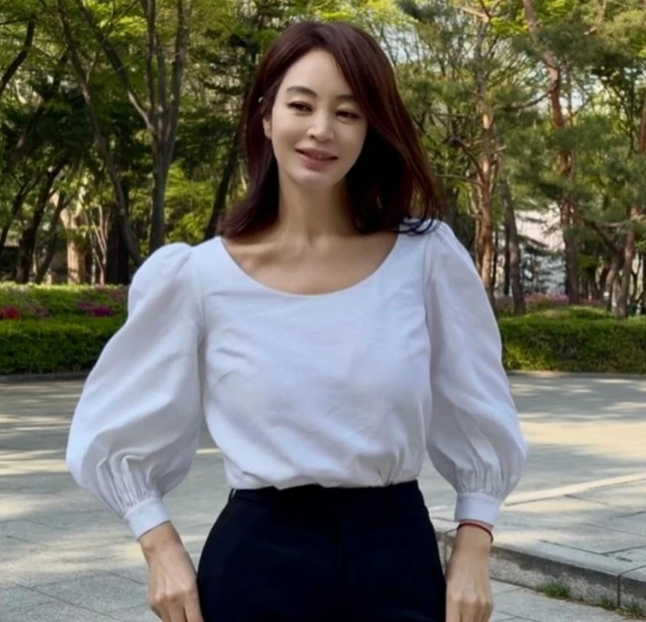 Gương mặt méo mó gây sốc của Kim Hye Soo Gương mặt méo mó gây sốc của Kim Hye Soo