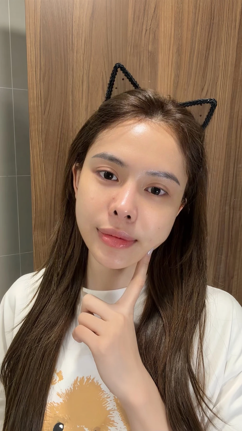 Hà Môi “đắp tiền lên mặt” để sửa những gì? Còn chiếc mũi “đang hếch dần và méo” giờ ra sao?