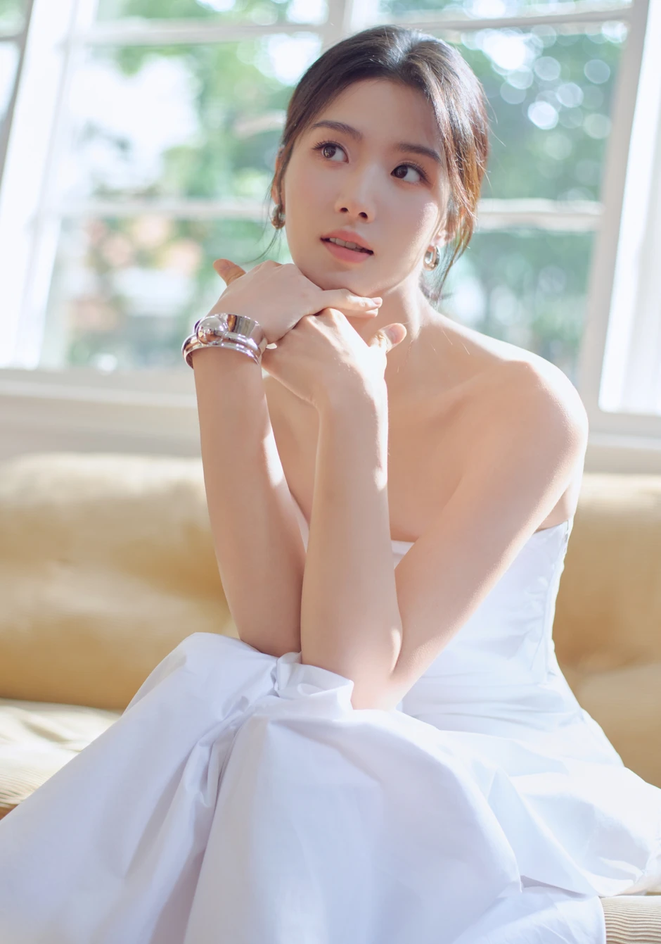 Hành động đáng xấu hổ của nữ thần thanh xuân mới nổi