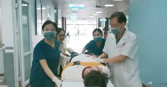 Hạt sạn to đùng ở phim Đồng Hồ Đếm Ngược