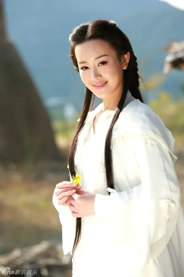 Hết diễn "Thần tiên tỷ tỷ" Vương Ngữ Yên, mỹ nhân này chọn tái xuất với loạt gâ