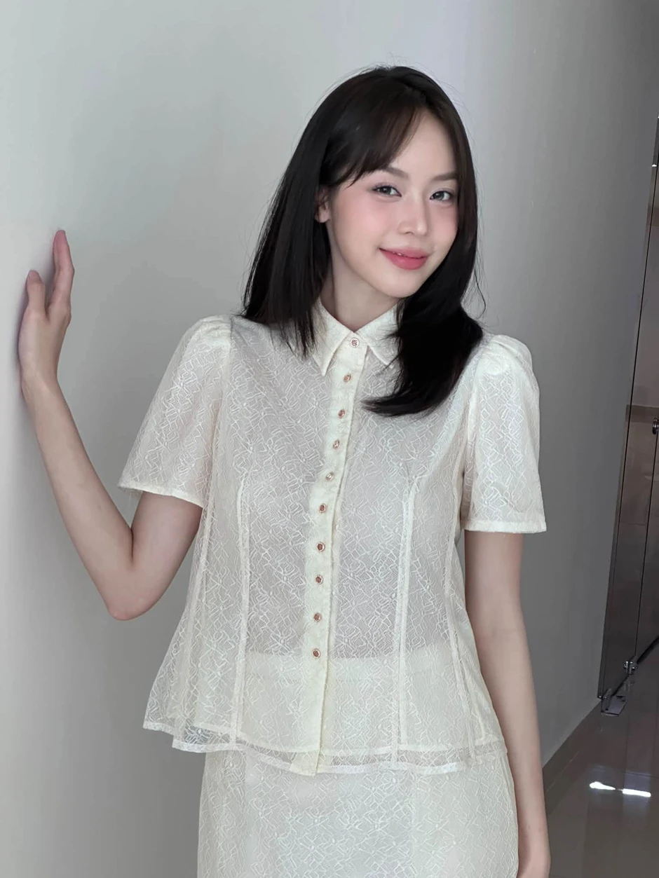 Hoa hậu Thanh Thuỷ vướng tranh cãi vì 1 câu nói khiến Trấn Thành sượng trân trên sóng trực tiếp Hoa hậu Thanh Thuỷ vướng tranh cãi vì 1 câu nói khiến Trấn Thành sượng trân trên sóng trực tiếp
