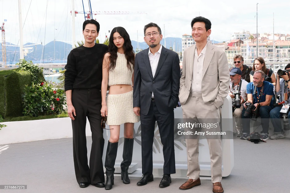 Hope hay xuất sắc nhận tràng vỗ tay 6 phút ở Cannes