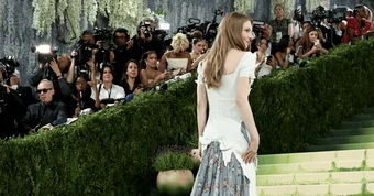 Hunter Schafer từ đầu tới chân là tuyệt tác nghệ thuật