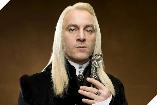 Johnny Flynn Hé Lộ Quá Khứ Mới Của Lucius Malfoy Trong Series Harry Potter
