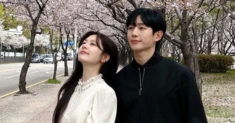 Jung Hae In và Jung So Min lộ chuyện hẹn hò trên sóng truyền hình