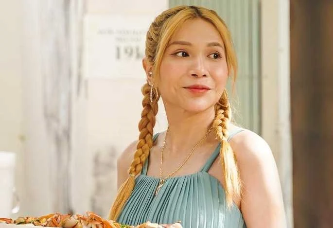 Khả Như giữ kỷ lục 4 năm liên tiếp có phim trăm tỷ Khả Như giữ kỷ lục 4 năm liên tiếp có phim trăm tỷ