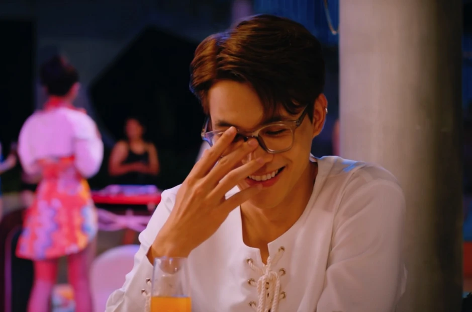Không thể chịu nổi cảnh 18+ xấu hổ nhất phim Việt
