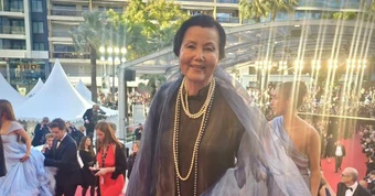 Kiều Chinh tỏa sáng với áo dài trên thảm đỏ Cannes 2026