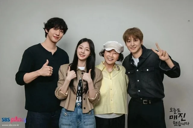 Kim Bum uống thuốc trường sinh à?