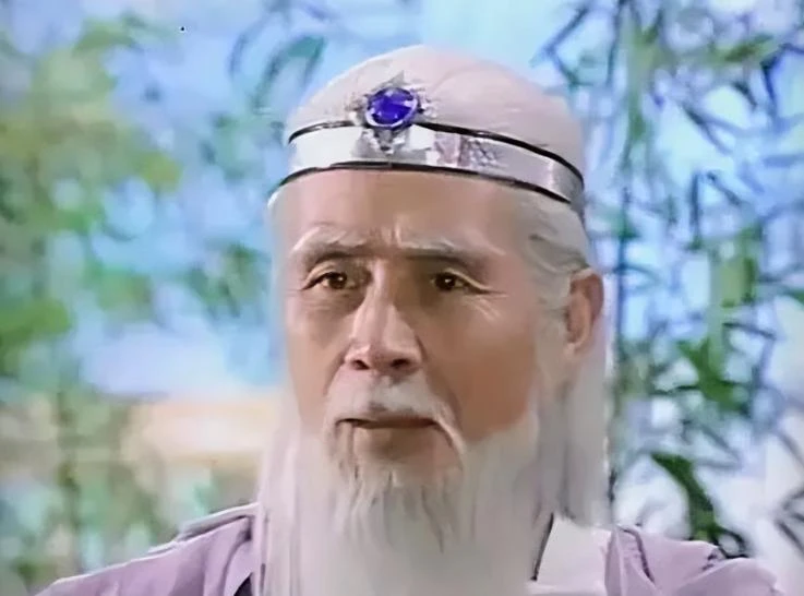 Lam Thiên Dã sáng đi đóng phim, tối làm điệp viên Lam Thiên Dã sáng đi đóng phim, tối làm điệp viên