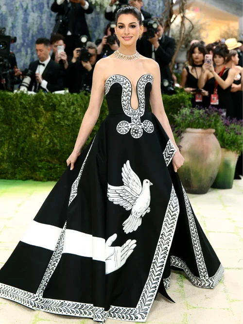 Làn sóng thù ghét Anne Hathaway Làn sóng thù ghét Anne Hathaway