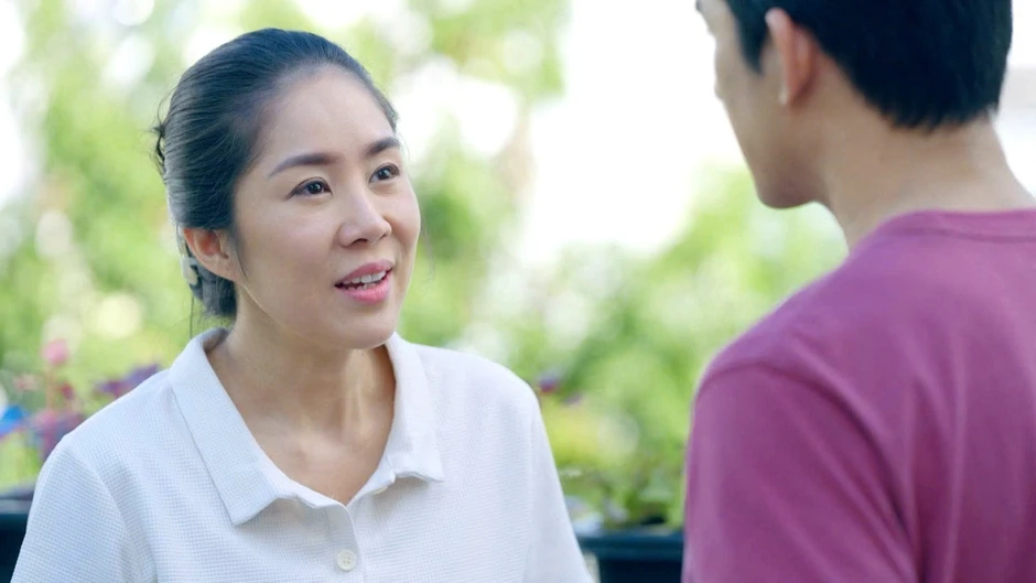 Lê Phương đang khiến cả nước khổ sở Lê Phương đang khiến cả nước khổ sở
