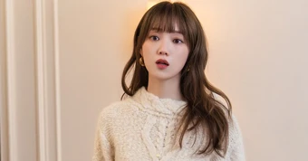 Lee Sung Kyung tỏa sáng với nhan sắc đỉnh cao, khiến người hâm mộ mê mẩn mỗi lần xuất hiện
