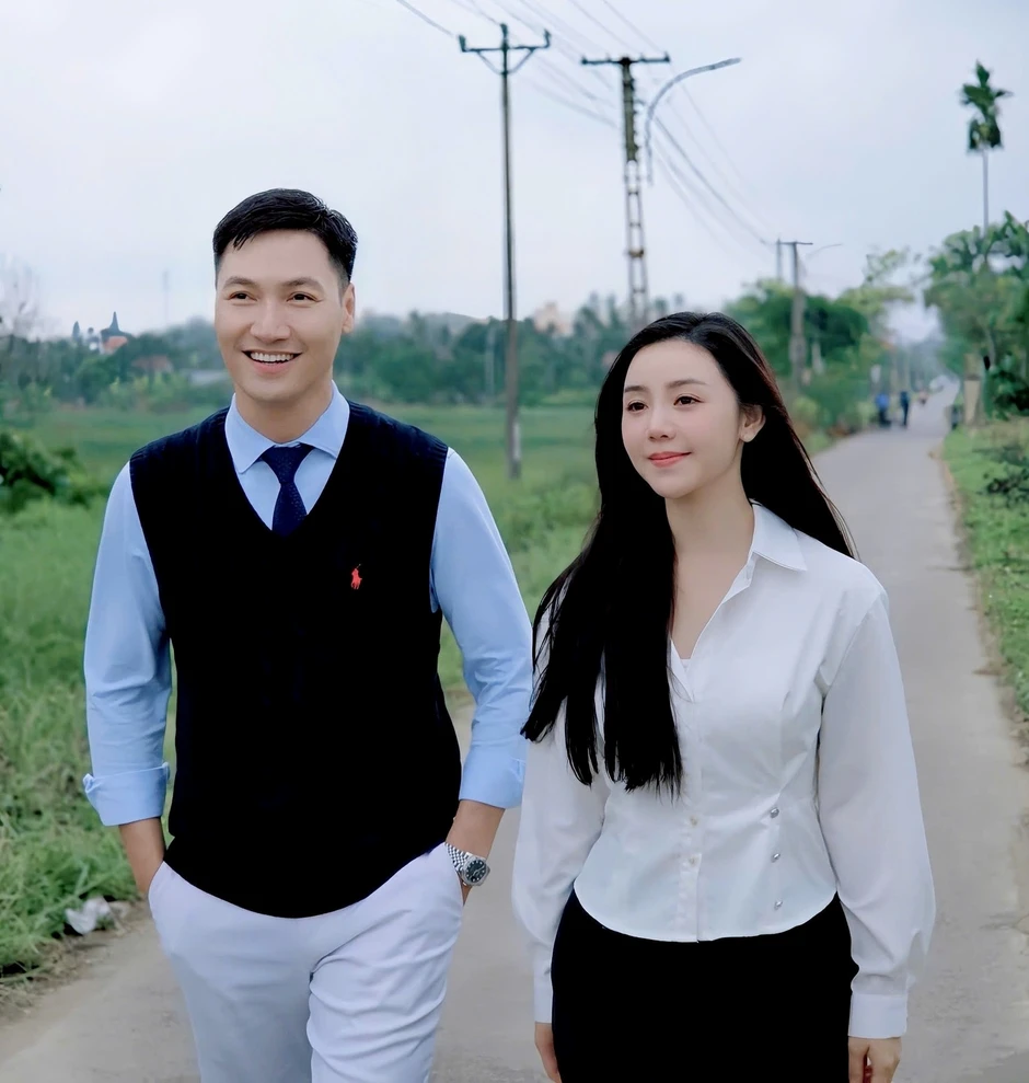 Lộ kết phim Bước Chân Vào Đời: 1 cặp đôi khiến netizen tức điên Lộ kết phim Bước Chân Vào Đời: 1 cặp đôi khiến netizen tức điên