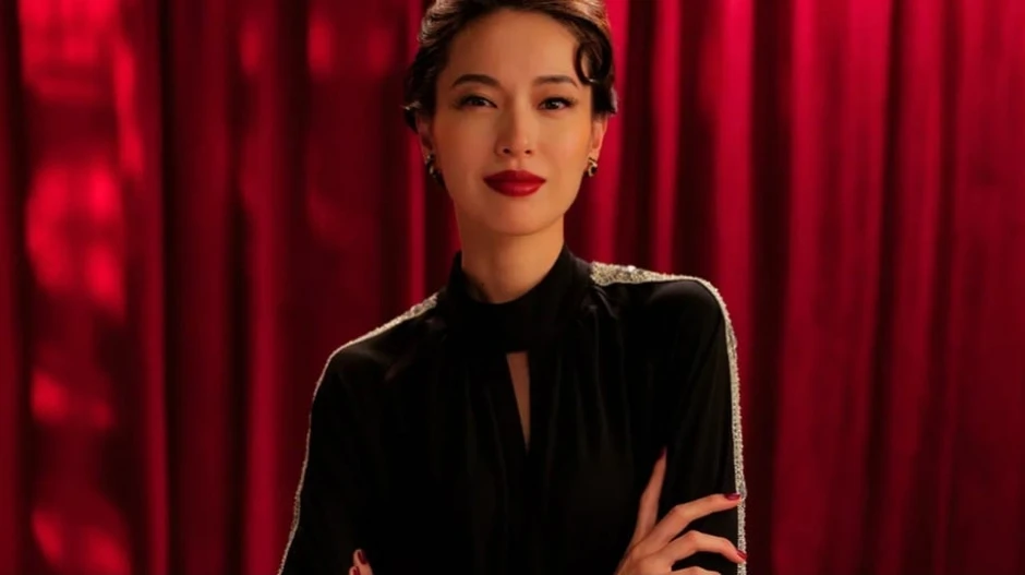 Mỹ nhân có tài thao túng tâm lý cả một quốc gia