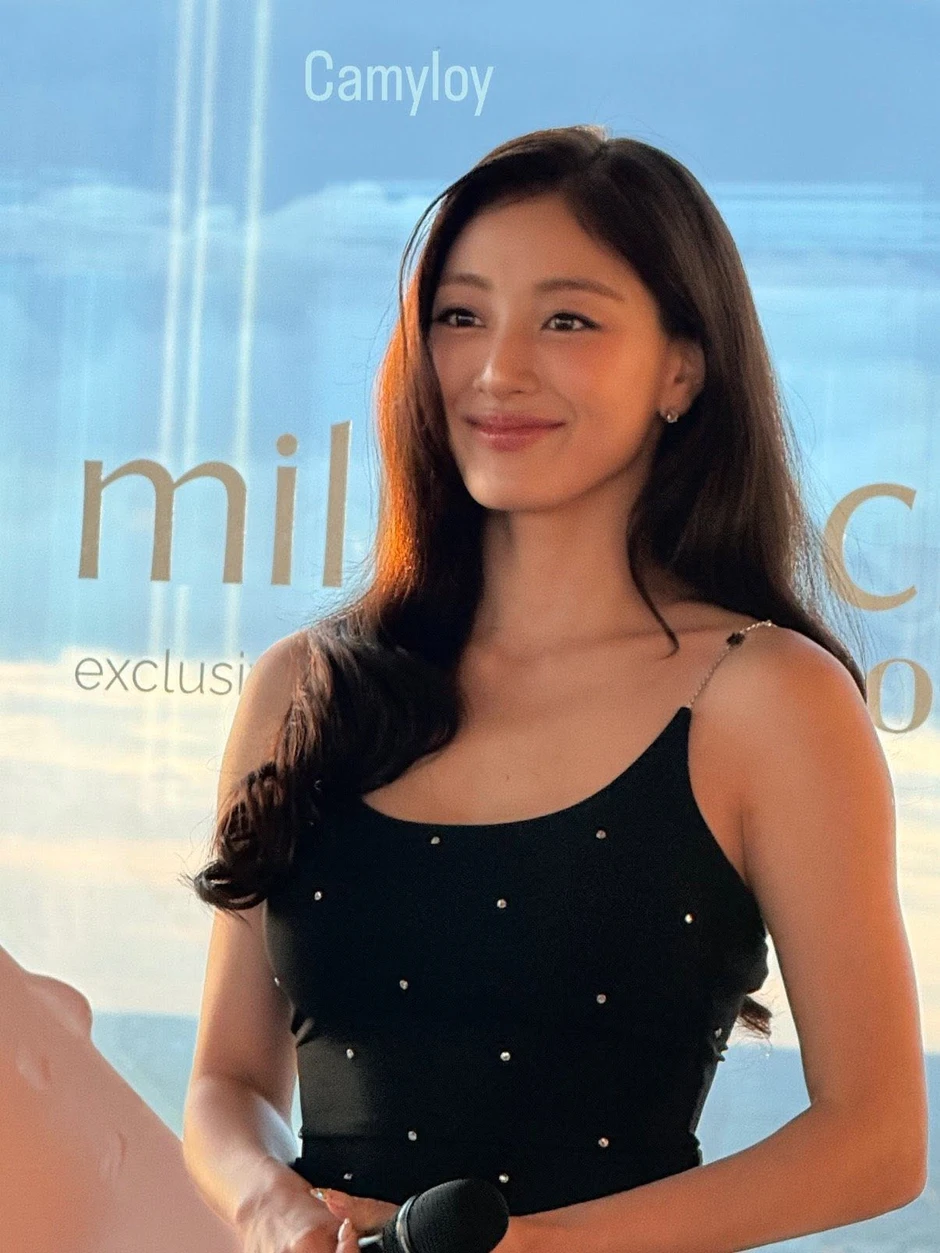 Mỹ nhân da nâu hot nhất châu Á: Nhan sắc cam thường hút 6 triệu view, vẻ đẹp nóng bỏng ai cũng thiện cảm