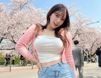 Mỹ nhân Hàn sở hữu body tỷ lệ "eo con kiến, hông quả táo" khiến netizen không thể rời mắt