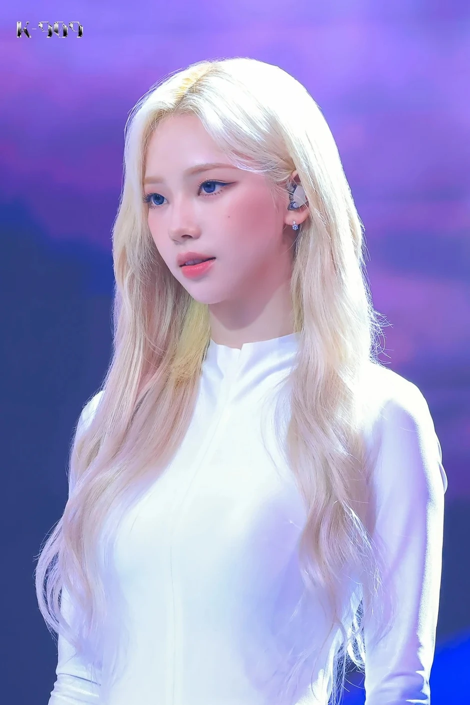 Mỹ nhân Kpop bị nhận xét "giống hệt AI", netizen lú lẫn không biết ai mới là người thật