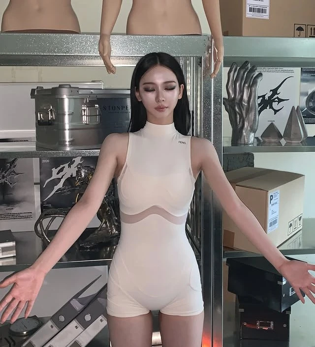 , thánh body, diễn viên, mỹ nhân, gái xinh, Lisa, Karina