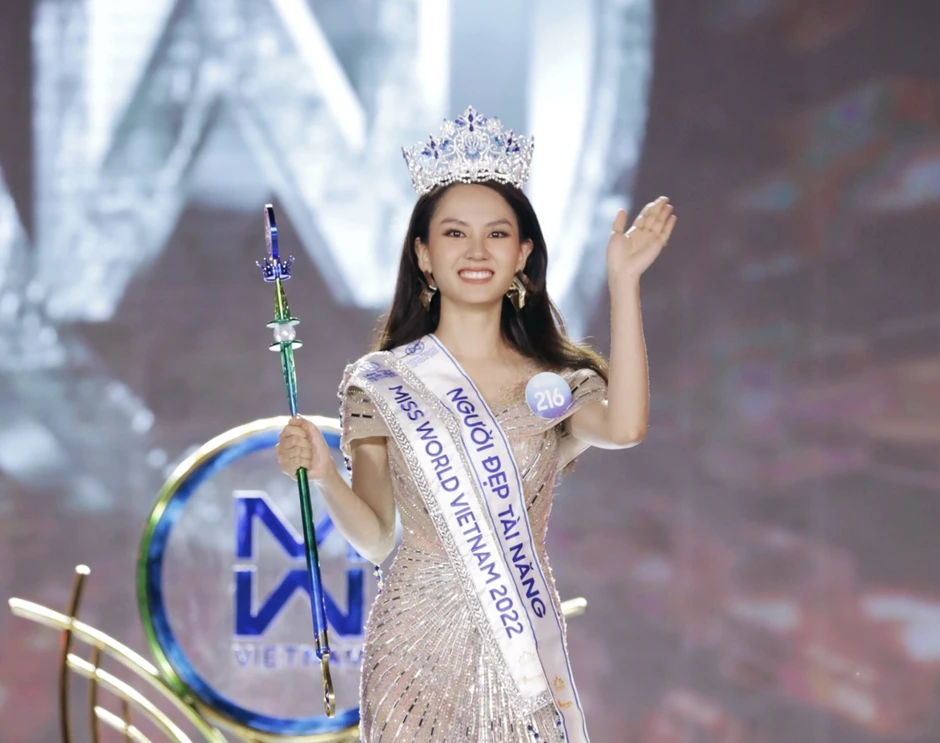 Mai Phương là nữ chính đẹp nhất cuộc chiến phim lễ 30/4 Mai Phương là nữ chính đẹp nhất cuộc chiến phim lễ 30/4