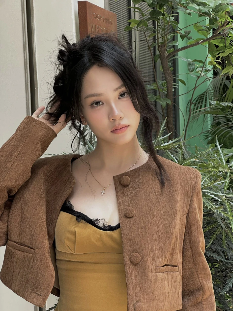 Mai Phương là nữ chính đẹp nhất cuộc chiến phim lễ 30/4 Mai Phương là nữ chính đẹp nhất cuộc chiến phim lễ 30/4