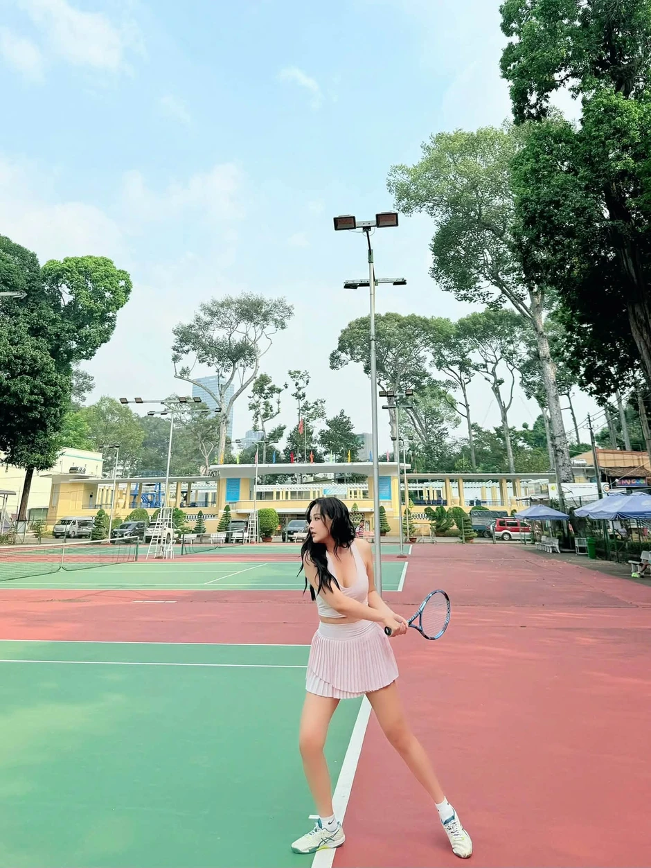 Mê đủ môn rồi, dàn mỹ nhân Việt cuối cùng vẫn quay về với tennis