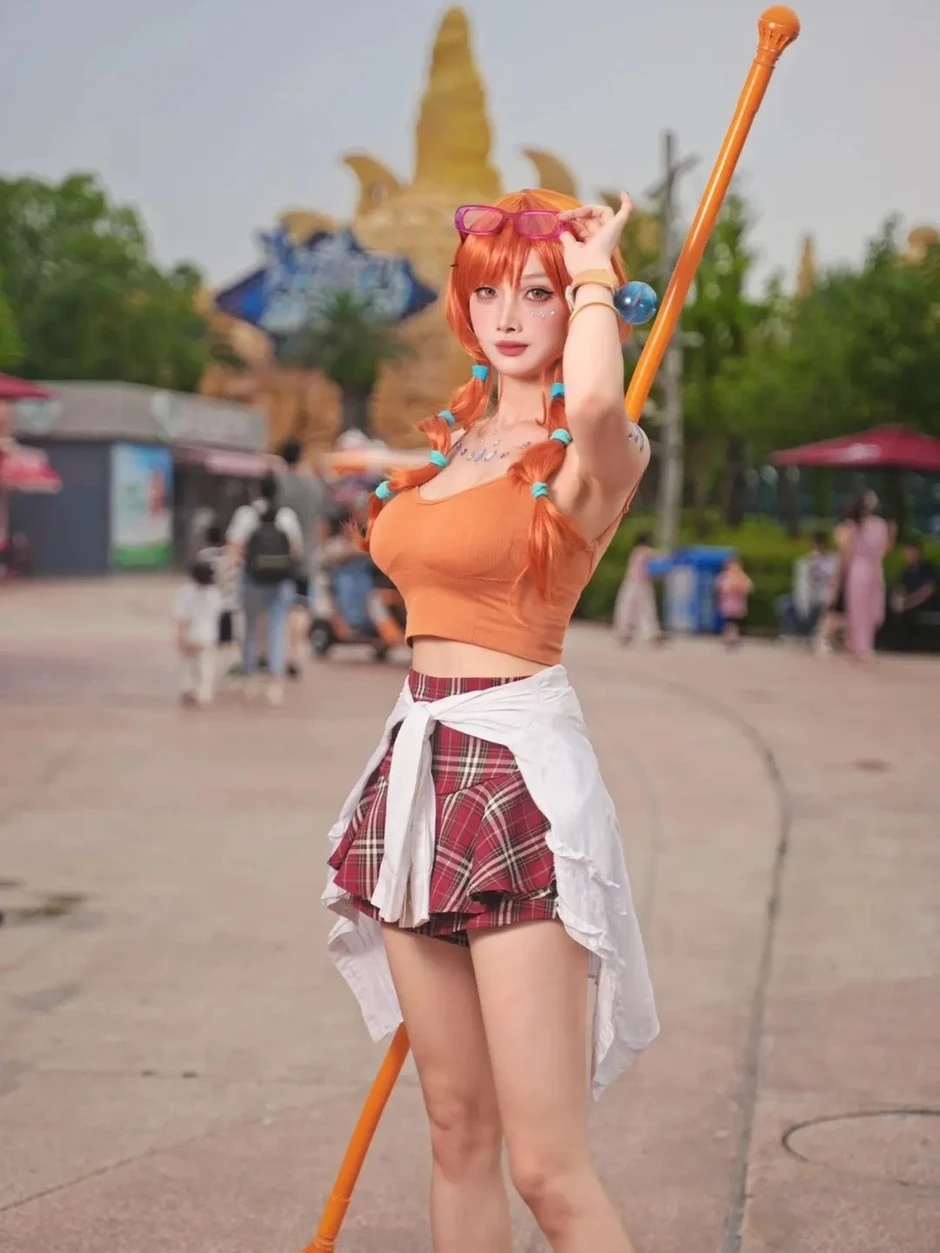 Mê mẩn loạt ảnh cosplay Nami: Khi "nàng thơ" của băng Mũ Rơm bước ra đời thực với số đo cực chuẩn Mê mẩn loạt ảnh cosplay Nami: Khi "nàng thơ" của băng Mũ Rơm bước ra đời thực với số đo cực chuẩn