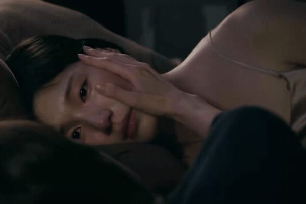 Mọi thứ như hoá điên khi Ha Ji Won hôn mỹ nhân đẹp nhất thế giới!