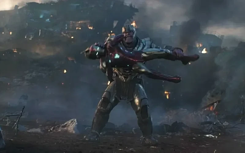 Một chi tiết trong Avengers: Endgame khiến fan nghi Thanos định xé đôi Iron Man Một chi tiết trong Avengers: Endgame khiến fan nghi Thanos định xé đôi Iron Man