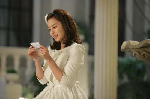 Ngắm Kim Tae Hee 17 năm trước mới thấy Bi Rain thắng đời 1-0