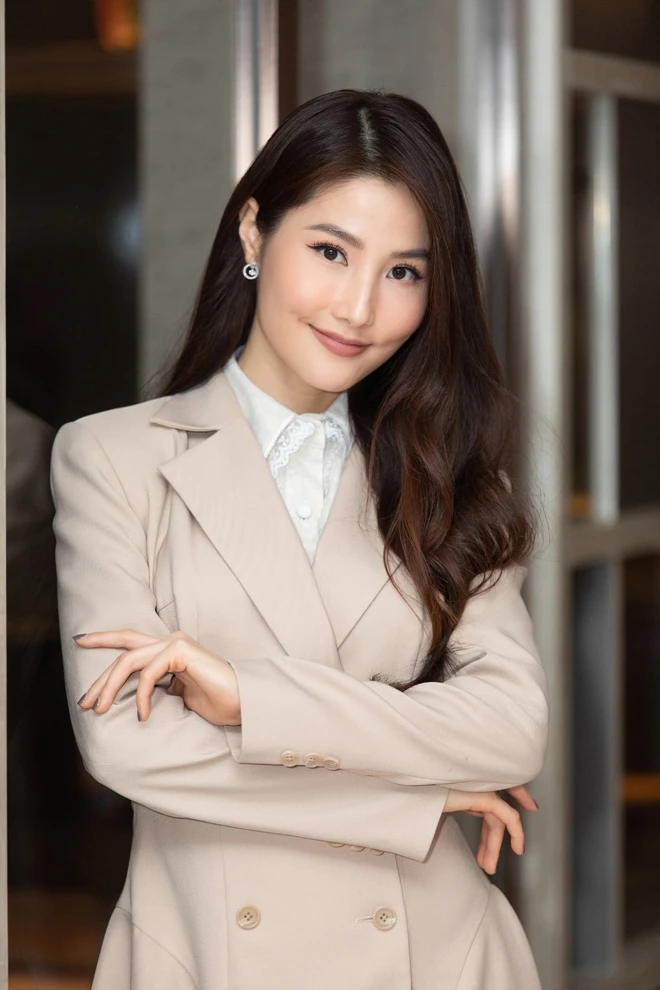 Ngọc nữ màn ảnh Việt khiến Uyển Ân bị gọi tên