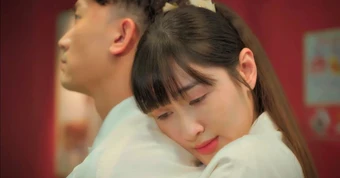 Ngọc Thủy Bước Chân Vào Đời: Ngựa non đã tham lam còn trơ trẽn