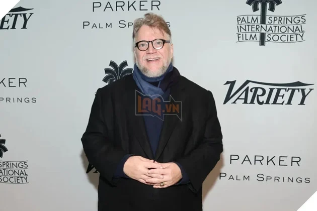 Nhà Làm Phim Guillermo del Toro Tiết Lộ Vẫn Chơi Angry Birds Mỗi Ngày