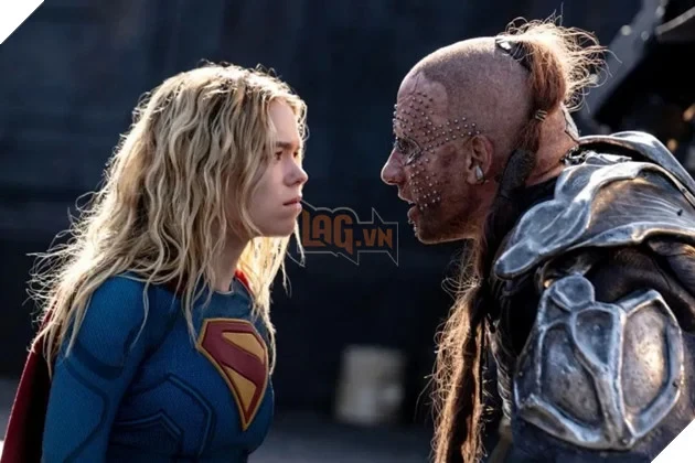 Nhà Làm Phim James Gunn Bị Chỉ Trích Khi Supergirl Nhận Đánh Giá Trái Chiều