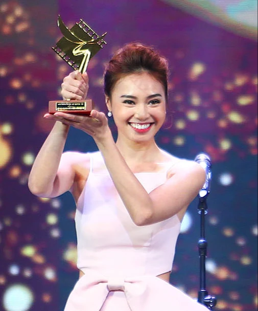 Ninh Dương Lan Ngọc lập kỷ lục 16 năm chưa từng xuất hiện Ninh Dương Lan Ngọc lập kỷ lục 16 năm chưa từng xuất hiện