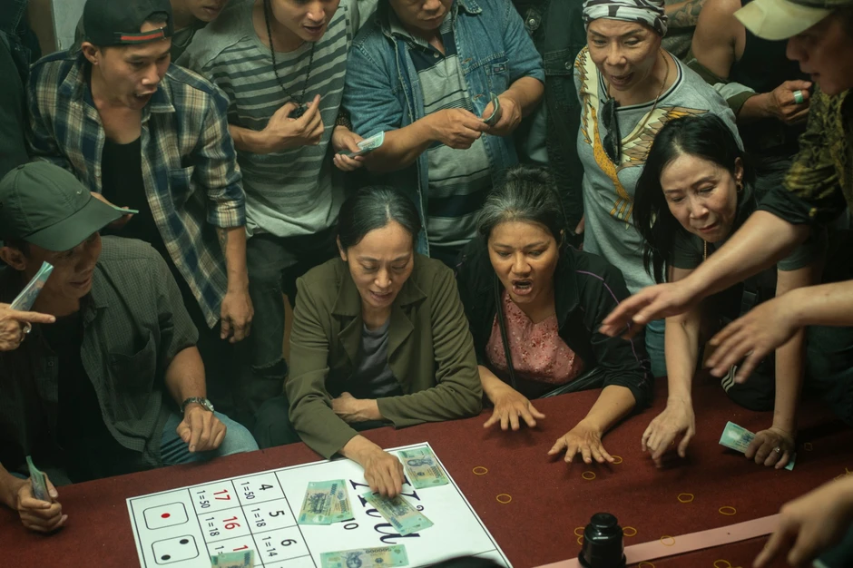 NSƯT Hạnh Thúy đóng 10 vai như 1 vẫn đắt show khủng khiếp NSƯT Hạnh Thúy đóng 10 vai như 1 vẫn đắt show khủng khiếp