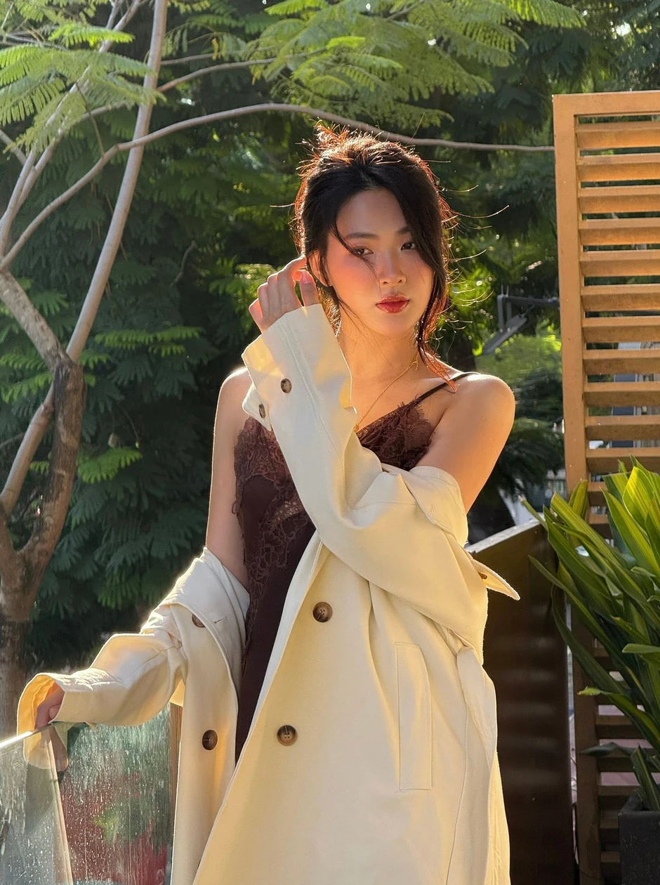 Nữ chiến sĩ Sao Nhập Ngũ có mặt mộc được ví như Lưu Diệc Phi