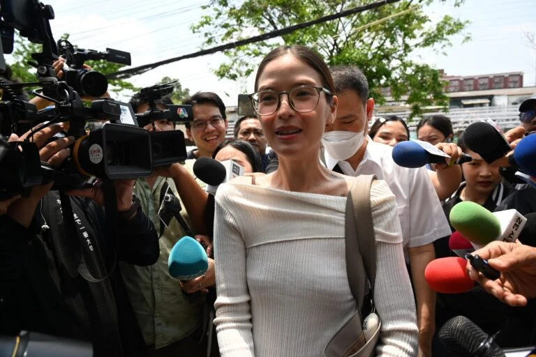 Nữ diễn viên nổi tiếng bị nhân viên cứu hộ giở trò đồi bại ngay tại nhà riêng khi đang cấp cứu