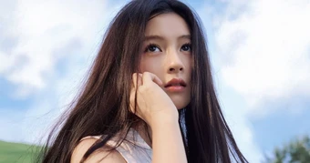 Nữ sinh 15 tuổi nhìn như lai giữa Lưu Diệc Phi với Trương Bá Chi, cả MXH còn tưởng AI 100%