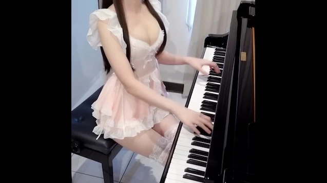 PanPiano ngày càng táo bạo, người hâm mộ tiếc nuối hình ảnh năm xưa