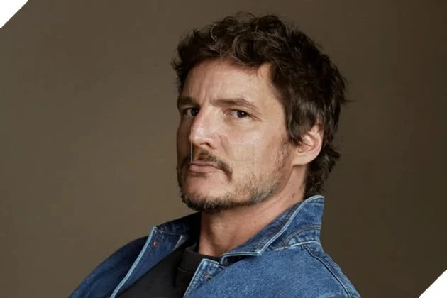 Pedro Pascal Gây Sốt Ở Disneyland Nhưng Disney Vướng Tranh Cãi “Marketing Giả”
