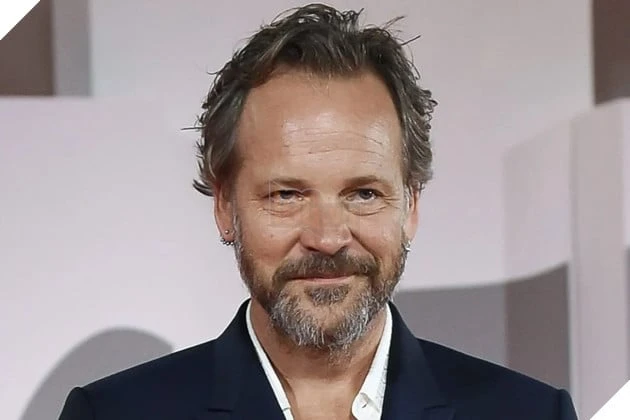 Peter Sarsgaard Gia Nhập The Last of Us Mùa 3, HBO Tạm Dừng Quay Phim Vì World Cup