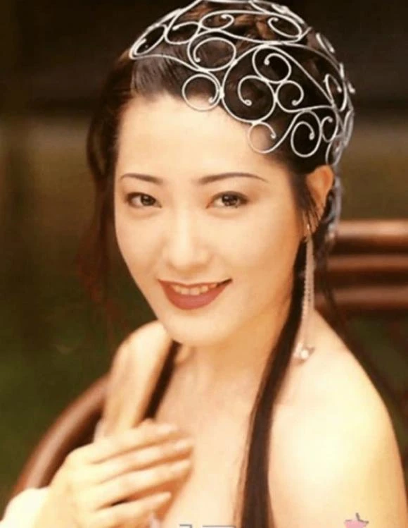 Phan Kim Liên cỡ này thì Tây Môn Khánh chịu sao nổi Phan Kim Liên cỡ này thì Tây Môn Khánh chịu sao nổi