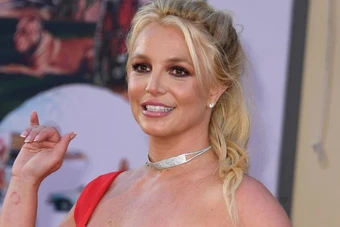 Phim Tiểu Sử Britney Spears Chính Thức Có Biên Kịch, Cha Đẻ New Girl Chấp Bút