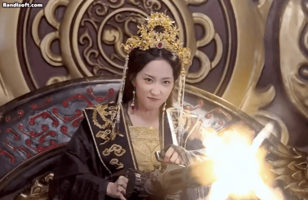 Phim Trung Quốc vô lý đùng đùng nhưng xem cực đã: Nam chính cầm súng máy nã cao thủ võ lâm, cổ trang mà nó lạ lắm