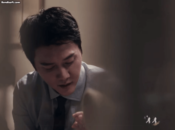 Phùng Thiệu Phong 47 tuổi vẫn đẹp ngất ngây ở phim mới Phùng Thiệu Phong 47 tuổi vẫn đẹp ngất ngây ở phim mới